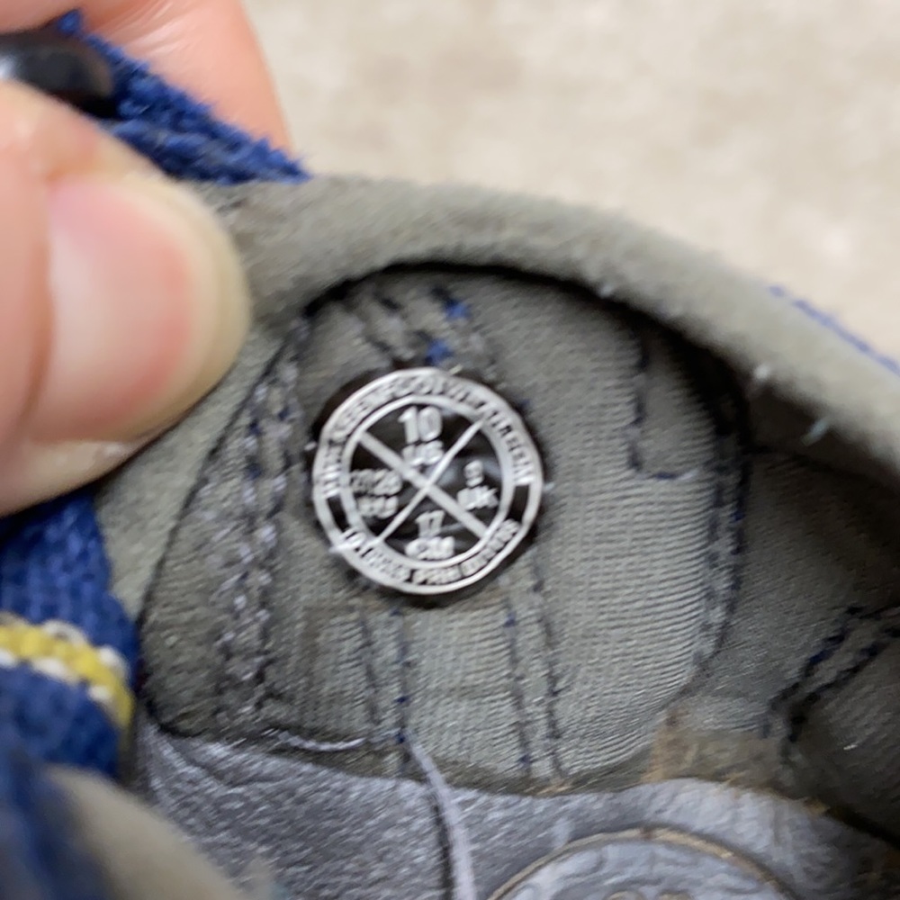 Keen Shoes - Picture 5 of 5